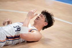 开云官网-上海男篮成功逆转！强势赢得胜利，挽救比赛颓势！的简单介绍