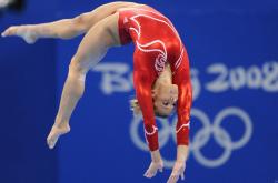 开云体育APP下载-教科书级的防守艺术，德里赫特在西决生死战之夜铸就传奇