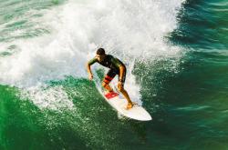 开云体育下载-布伦森，F1街道赛之夜，在重压熔炉中淬炼的冠军之心