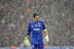 开云体育平台APP-那不勒斯带走马德里竞技，莱万成为关键先生