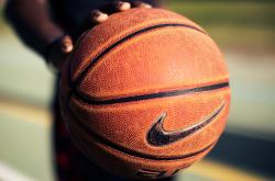 开云平台-孤胆英雄与团队荣光，纳达尔戴维斯杯绝杀，扛起全队问鼎年终总决赛