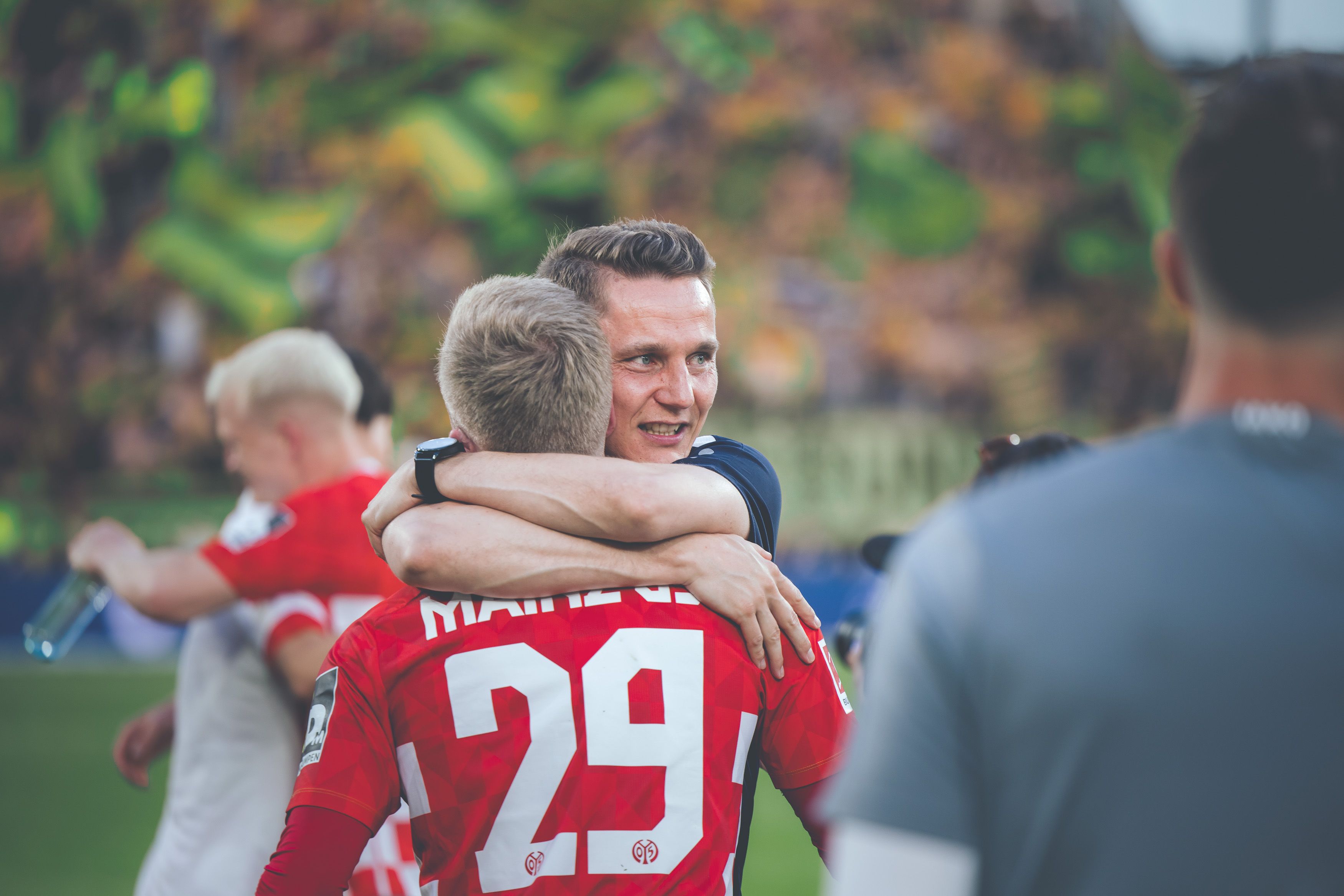 包含美因茨客场不敌对手,遗憾告负的词条 包含美因茨客场不敌对手,遗憾告负的词条