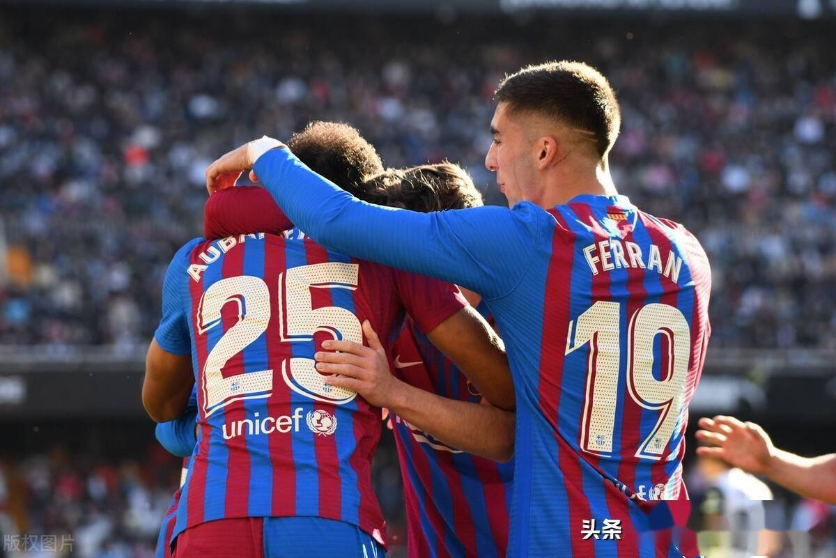 英格兰完胜意大利，佩德里完成帽子戏法