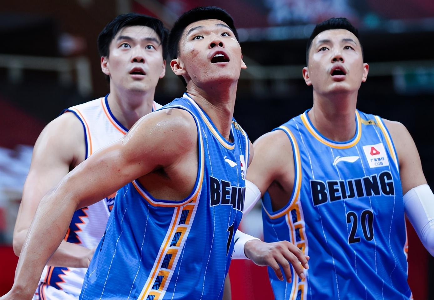 中国棒球队压哨逆转顽强抗衡赢下最后一分