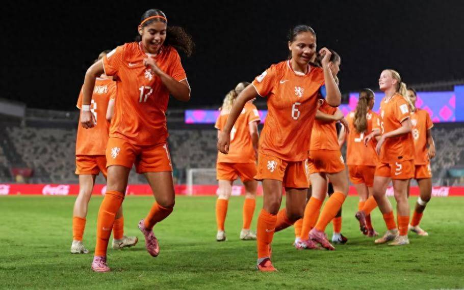 墨西哥女足在点球战中击败巴西，晋级强的简单介绍