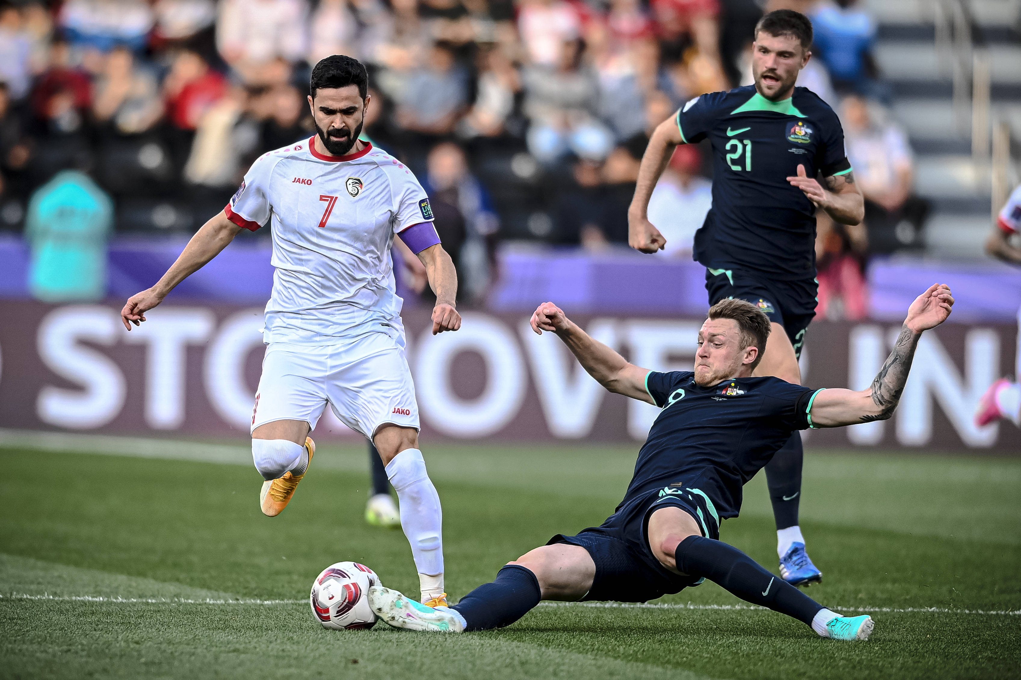 包含澳大利亚队在亚洲比赛中夺冠夺冠的词条