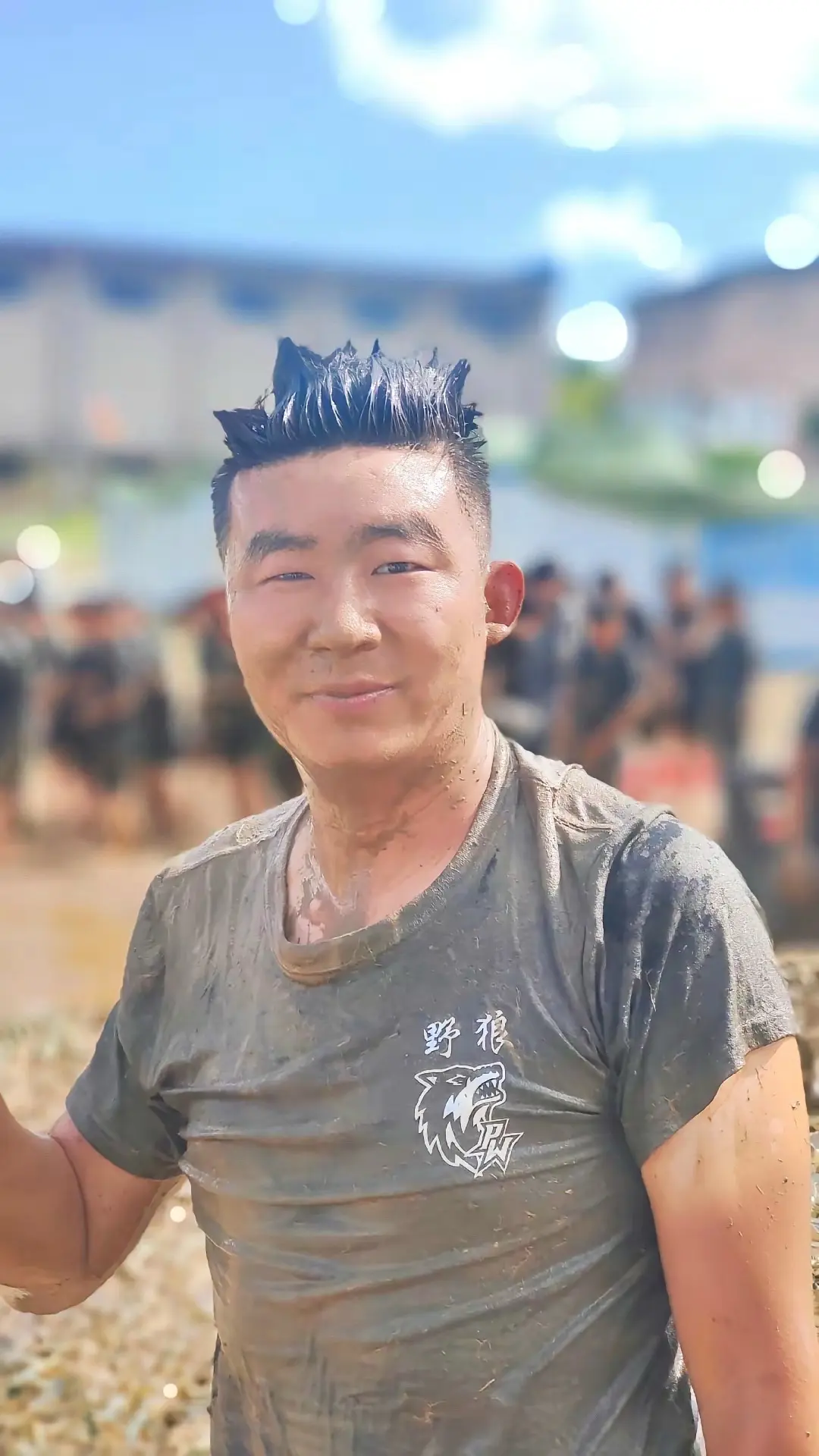 男子比拼激烈异常，百米冲刺火药味十足的简单介绍