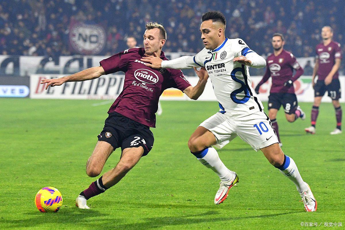 关于帕尔马客场取胜，逃离降级区域的信息