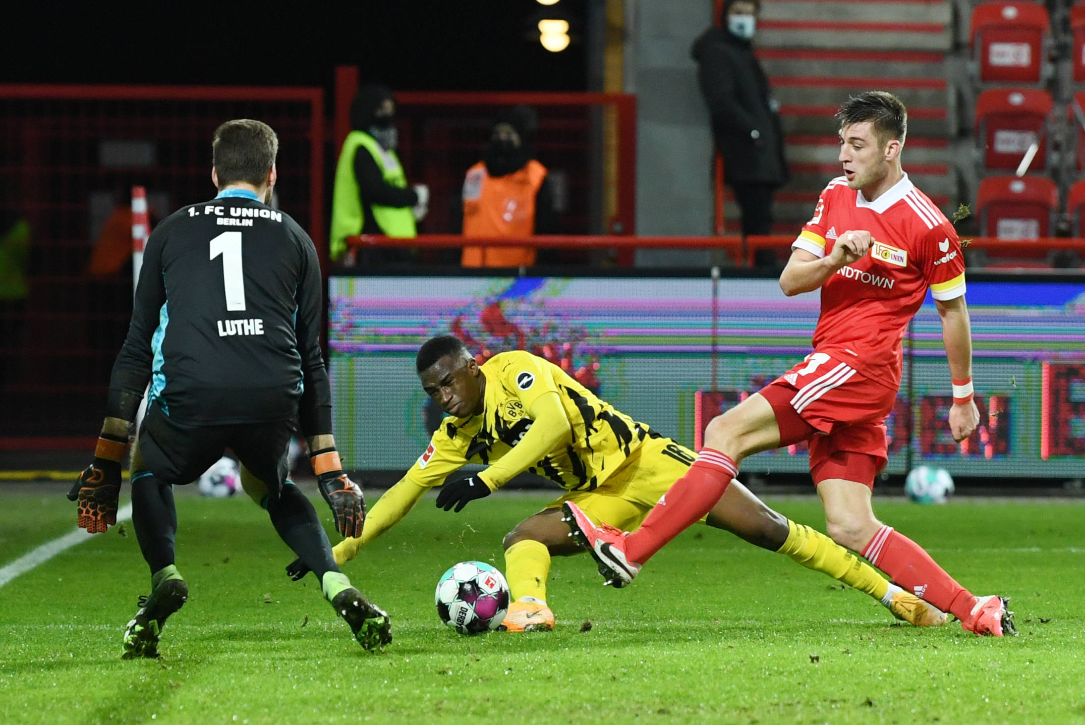 土耳其绝杀多特蒙德,皮克惊艳四座的简单介绍 土耳其绝杀多特蒙德,皮克惊艳四座的简单介绍