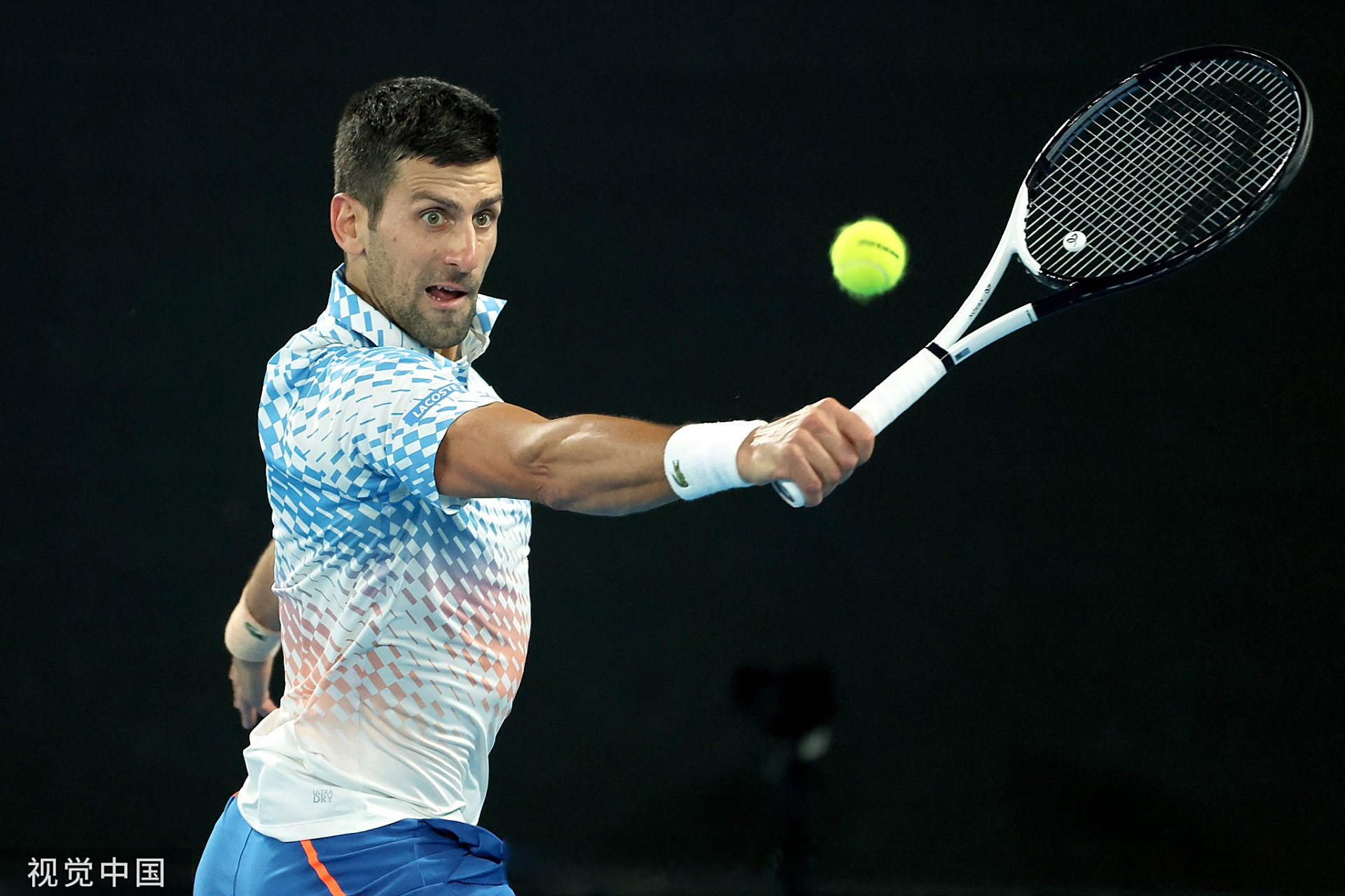 西班牙网球队碾压澳大利亚网球队,德约科维奇绝境逆转的简单介绍 西班牙网球队碾压澳大利亚网球队,德约科维奇绝境逆转的简单介绍