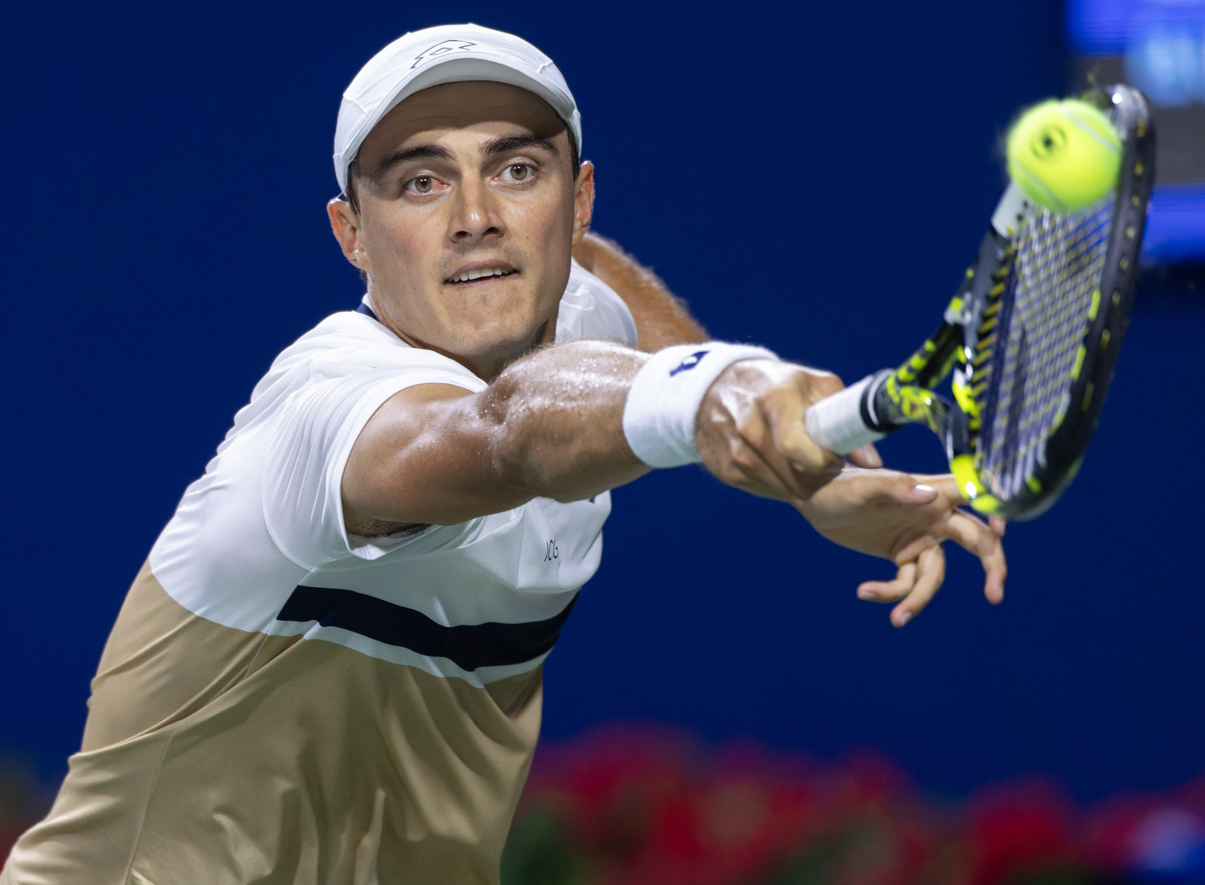 美国网球队绝杀法国网球队，兹维列夫绝境逆转的简单介绍