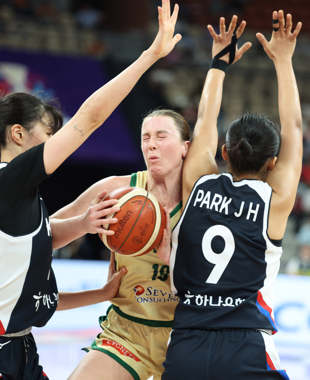 篮球锦标赛：澳大利亚队力克加拿大晋级四强的简单介绍