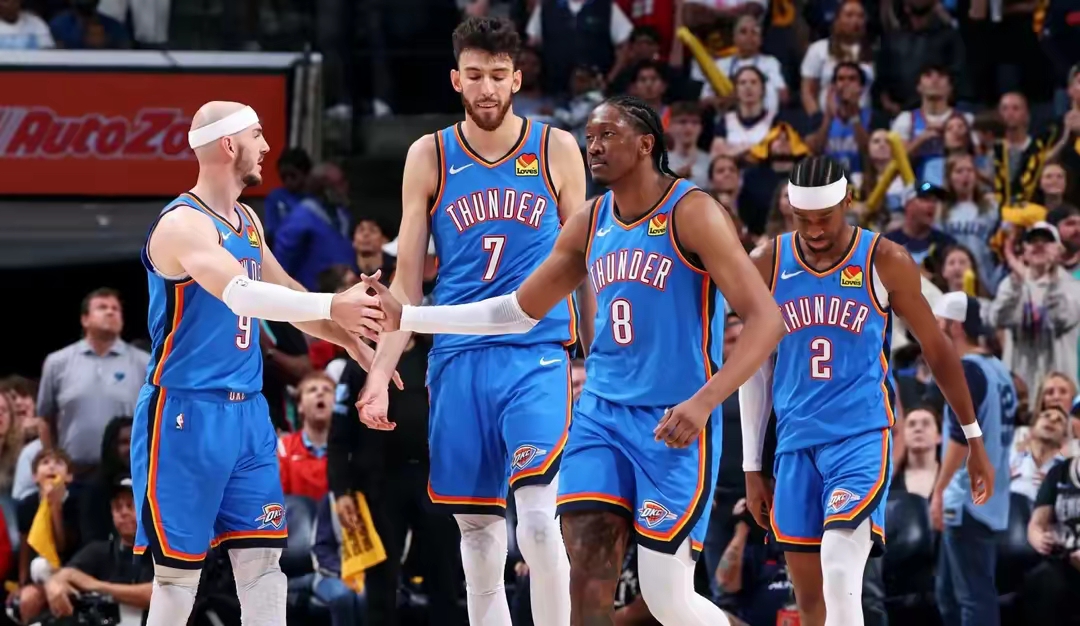 关于火箭碾压加拿大男篮,麦科勒姆一己之力扛起全队的信息 关于火箭碾压加拿大男篮,麦科勒姆一己之力扛起全队的信息