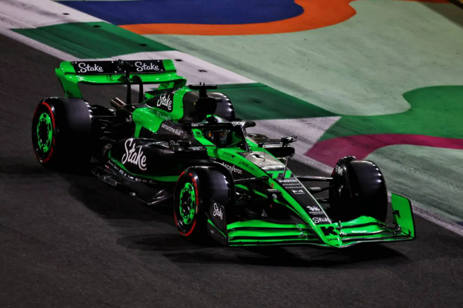 索伯车队横扫法拉利，诺里斯统治全场的简单介绍