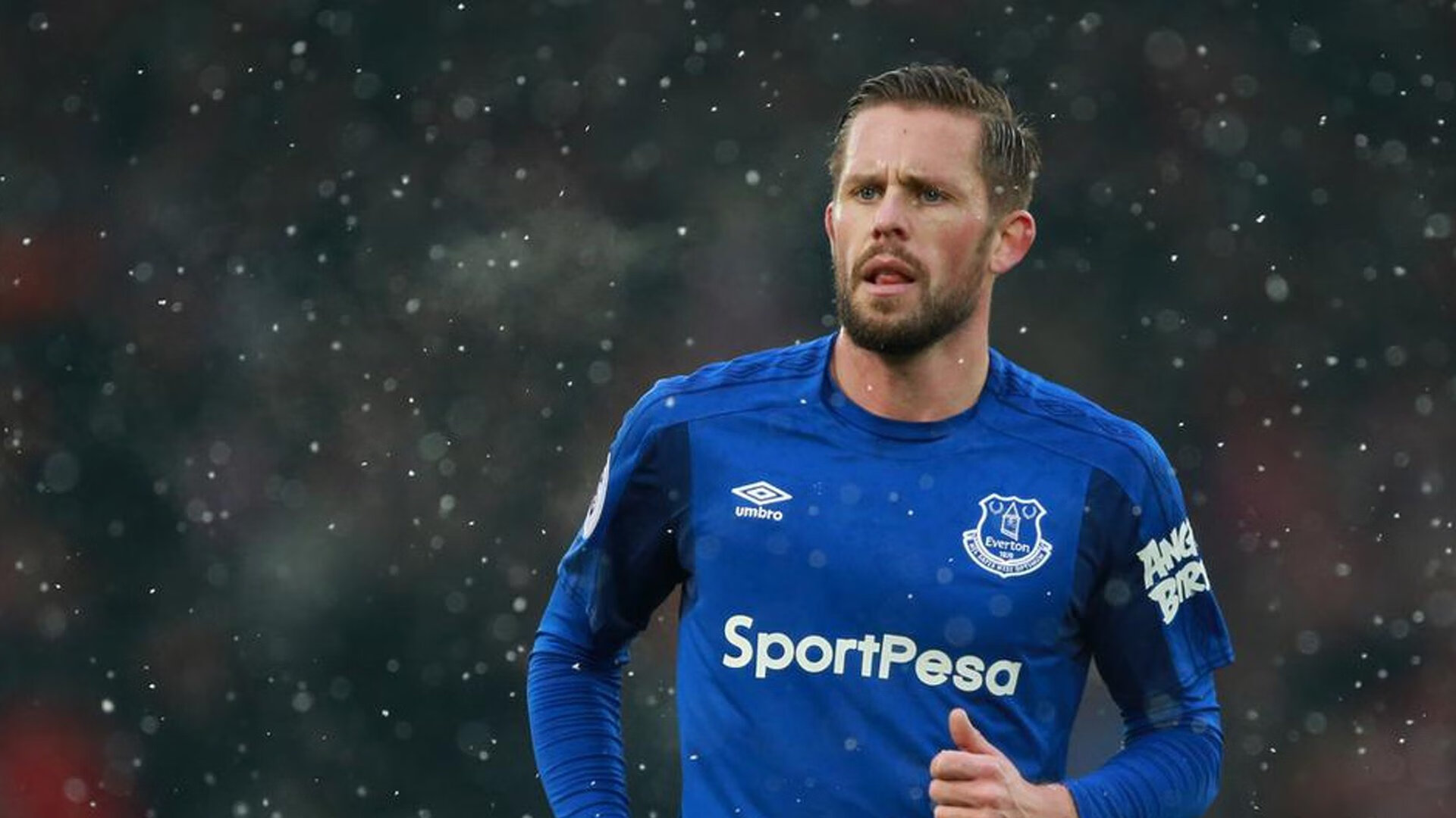 拉什福德点燃赛场,苏格兰正面击溃瑞典,一场定义团队精神的胜利