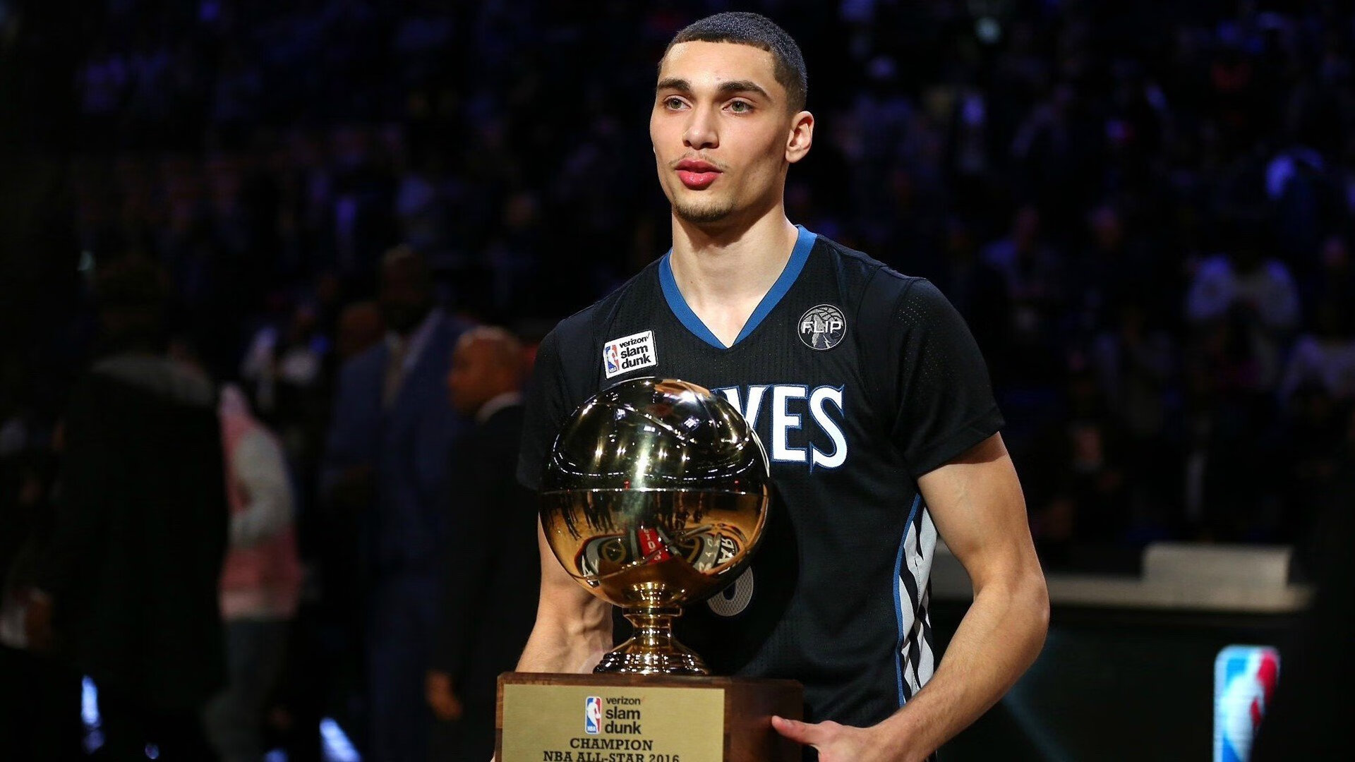 奇才破咒，欧冠淘汰赛焦点战中的战术革命与心理博弈