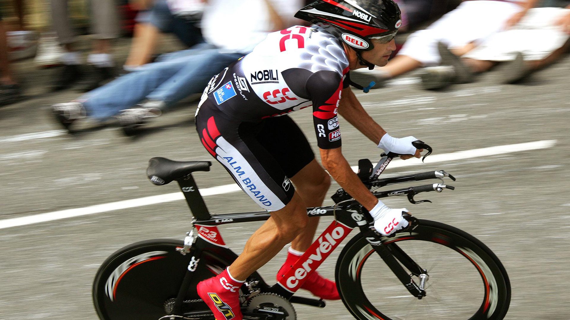 东决奇兵，武切维奇接管关键战，广厦狂胜火箭启示录